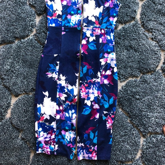 Floral dress - Picture 2 of 2